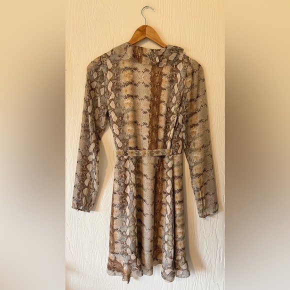 Wilfred Aritzia Louise Snakeskin Print Chiffon Wrap Ruffle Mini Dress - Picture 14 of 17